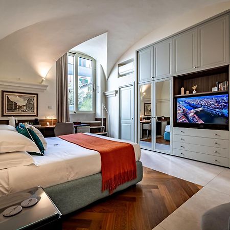Dimora Collection - Le Corti - Boutique Luxury Suites In A Restored 13Th Century Convent, With Sauna And Gym (Adults Only) Florence Exterior photo